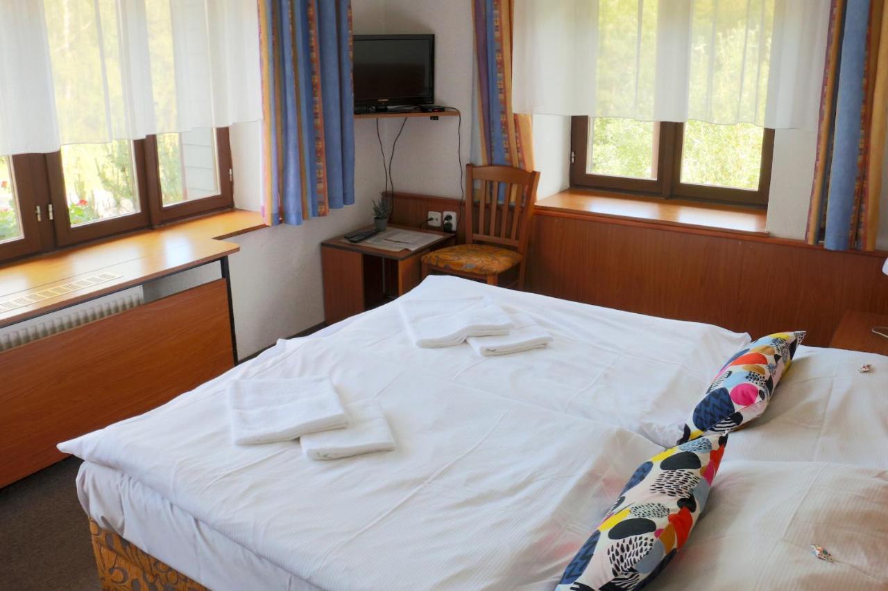 Hotel Maredis Kořenov 外观 照片