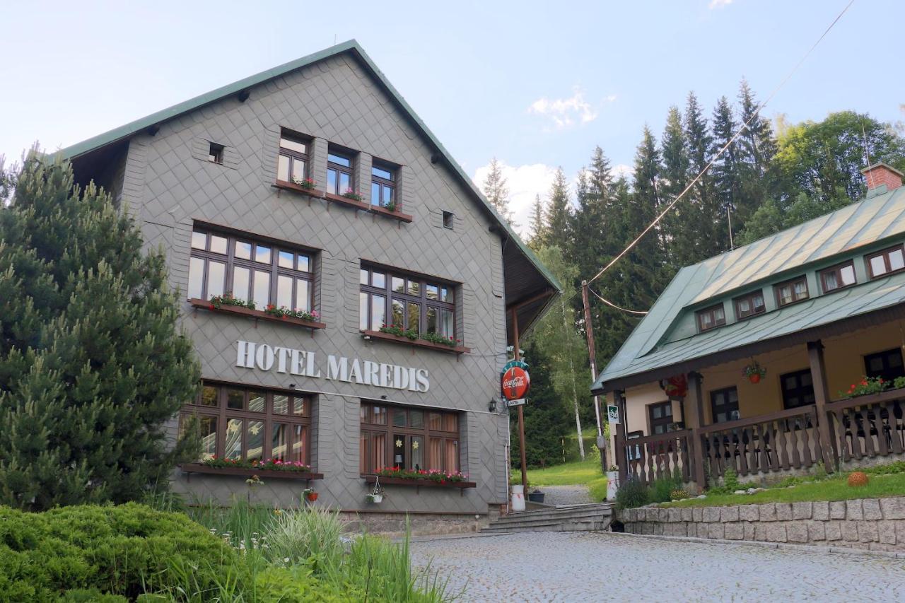 Hotel Maredis Kořenov 外观 照片