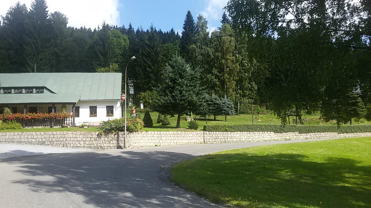 Hotel Maredis Kořenov 外观 照片