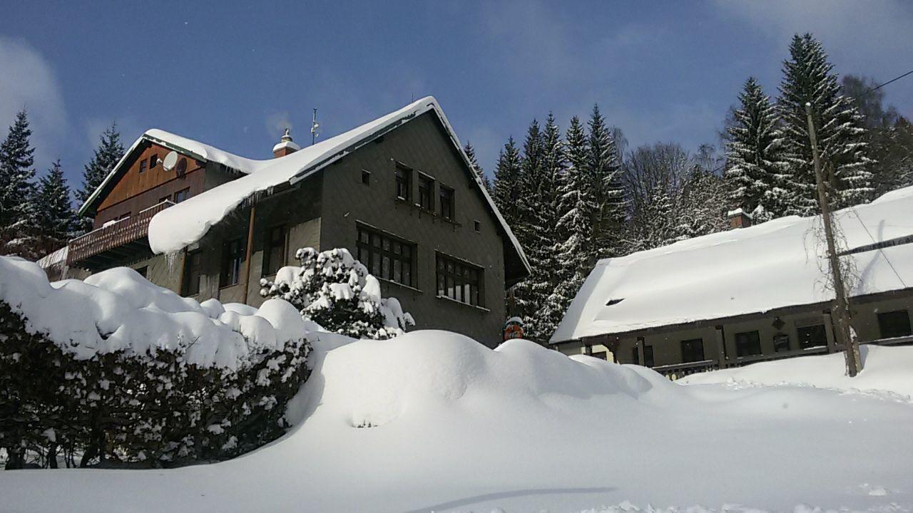 Hotel Maredis Kořenov 外观 照片