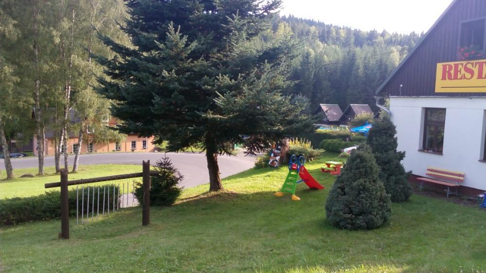 Hotel Maredis Kořenov 外观 照片